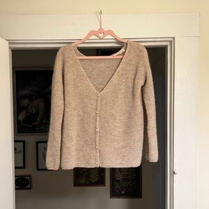 xs Sezane Barry Sweater in light beige